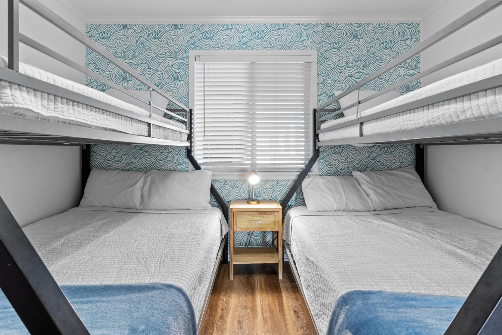 Hang Ten Hideaway, Pool, Condo, Parking - 6 Person Max Occupancy Carolina Beach Kültér fotó