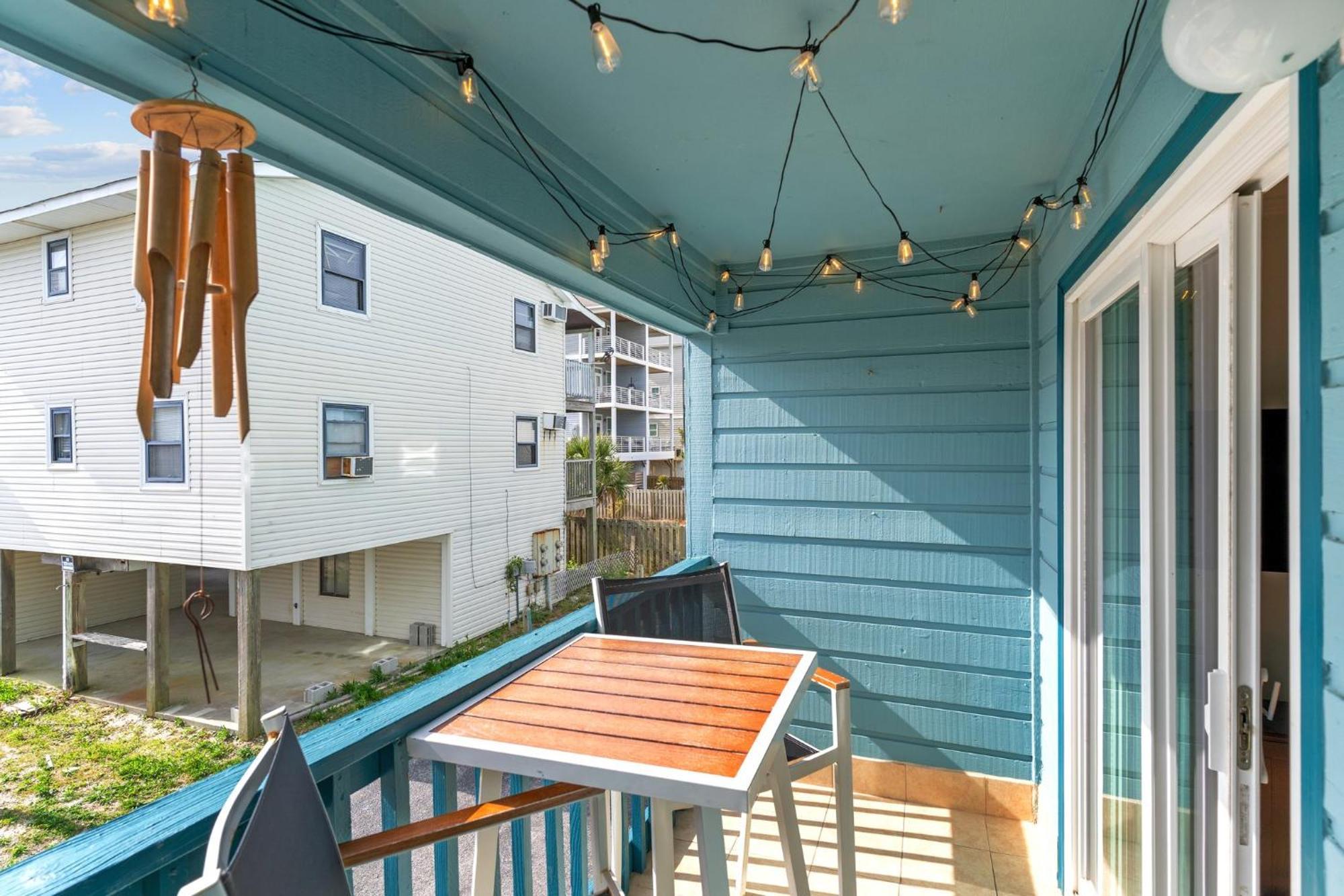 Hang Ten Hideaway, Pool, Condo, Parking - 6 Person Max Occupancy Carolina Beach Kültér fotó